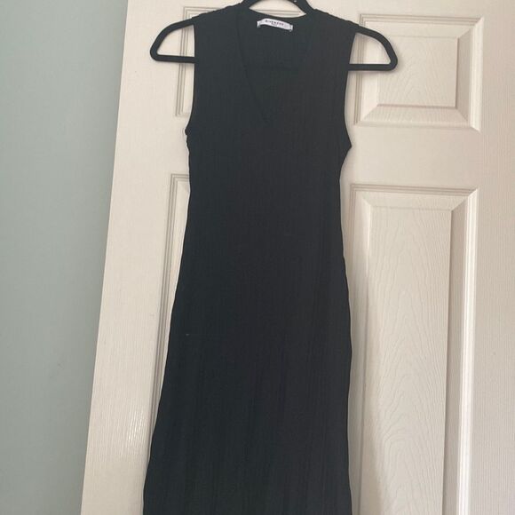 Givenchy dress  - Picture 2 of 8